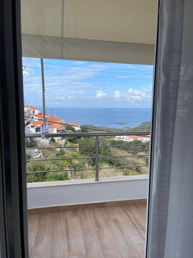 Gîte pour 5 personnes, avec vue et terrasse, animaux acceptés dans Velanidia - 4