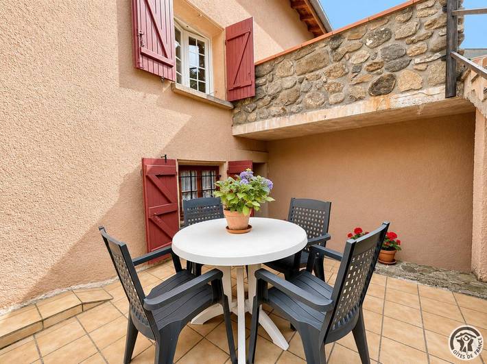 Gîte pour 4 personnes, avec jardin à Albiès