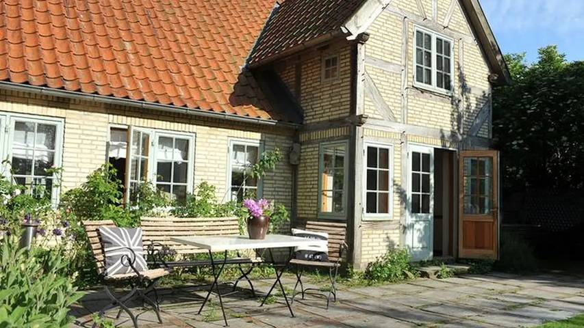 Ferienhaus für 4 Personen, mit Garten in Arnis