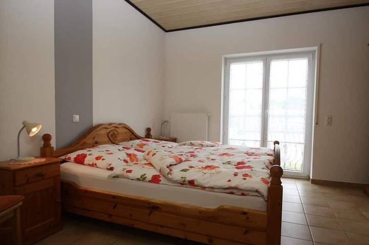 Ferienwohnung für 4 Personen, mit Balkon und Garten in Habscheid