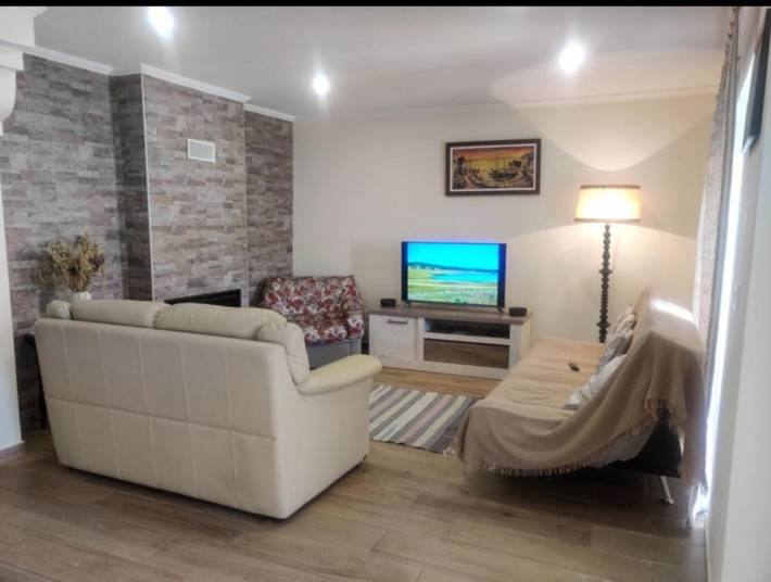 Location de vacances pour 8 personnes, avec terrasse ainsi que piscine et vue dans Almodôvar - 3