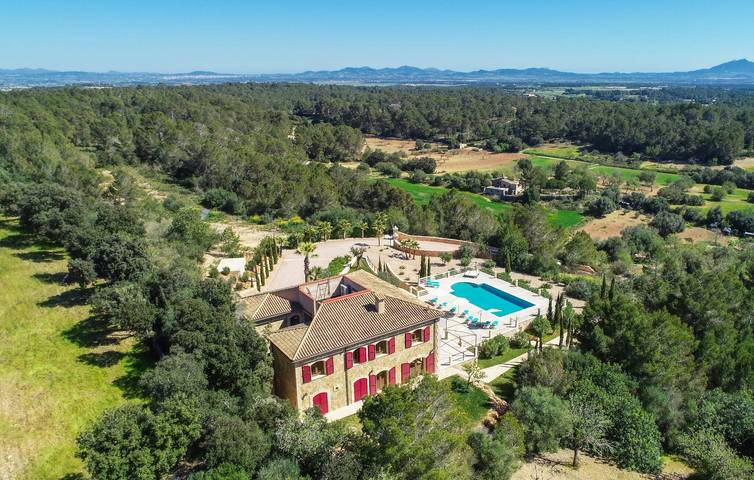 Finca für 14 Personen, mit Terrasse in Porreres