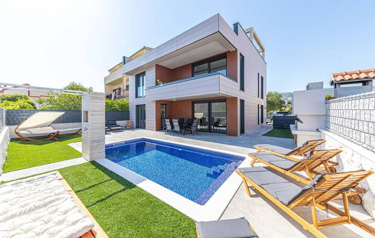 Ferienhaus für 12 Personen, mit Terrasse - 1