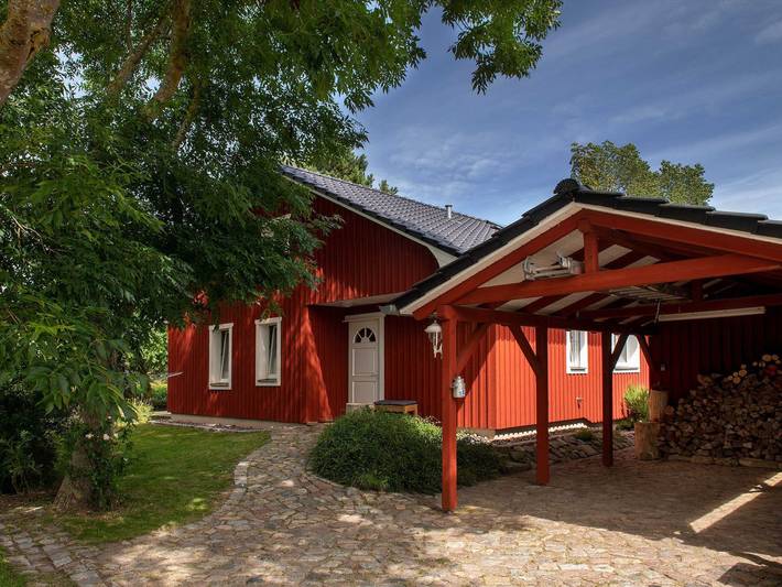 Ferienhaus für 5 Personen, mit Terrasse und Garten sowie Sauna und Ausblick in Wiek