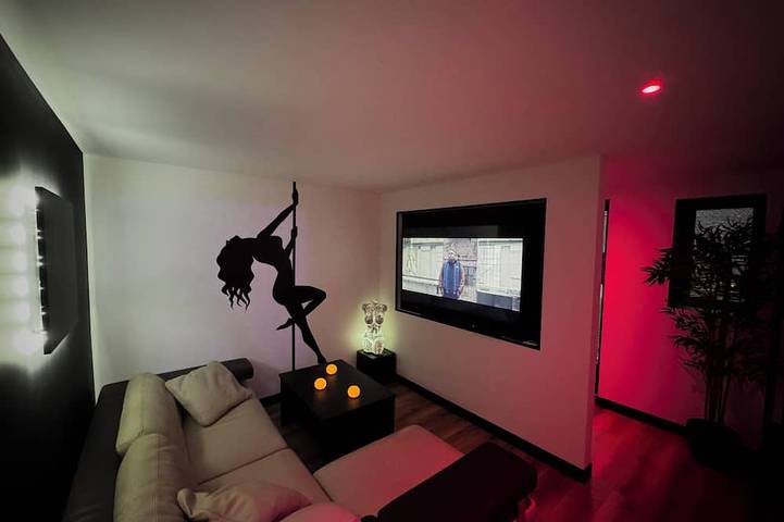 Location de vacances pour 2 personnes, avec jacuzzi à Oignies - 2