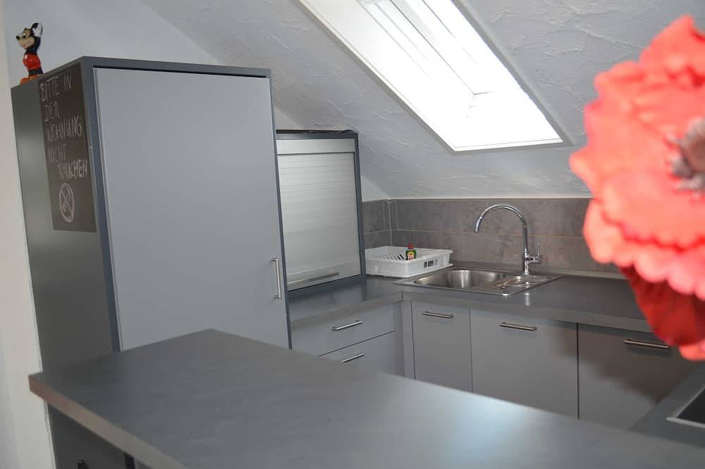 Ganze Wohnung, 3-Raum-Ferienwohnung Bechinger, Dusche/Wc, 54 qm, Dg - Haus Bechinger in Markdorf, Region Bodensee-Oberschwaben