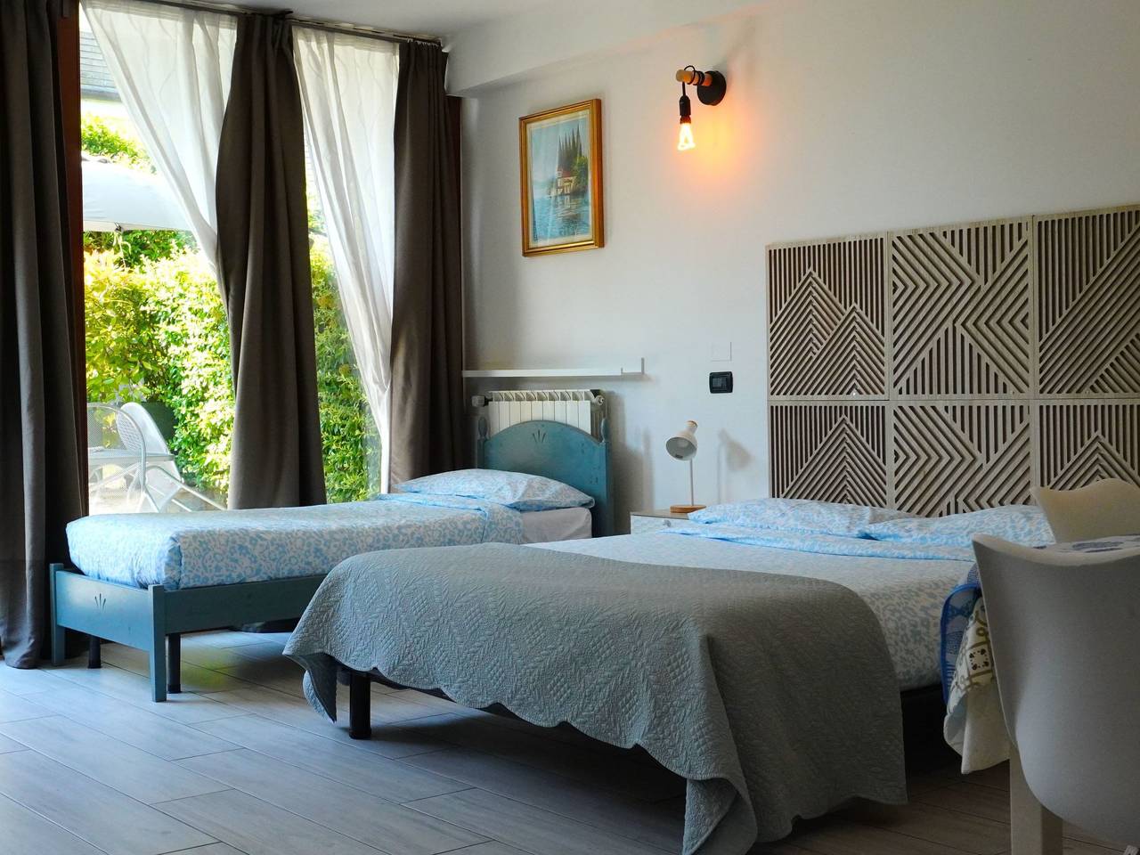 Ganze Wohnung, Ein-Zimmer-Wohnung 'Italien' mit Terrasse in Desenzano del Garda, Gardasee-Berge