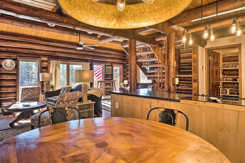 Classic Colorado Log Home w/ Mountain Views! in Florissant, Teller County