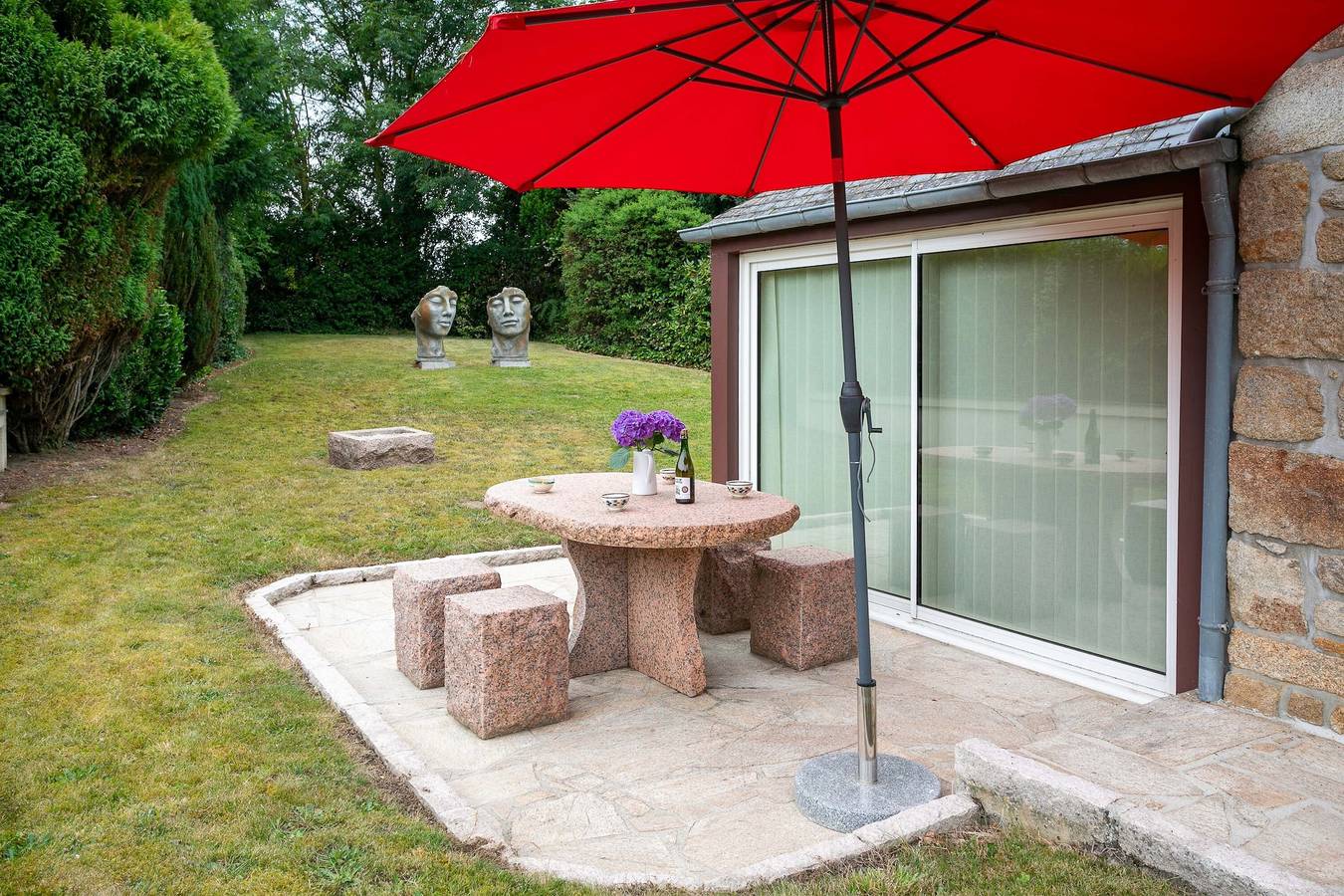 Casa de vacaciones 'Kerjézéquel 2 km Playa' con terraza privada, jardín privado y Wi-Fi in Ploulec'h, Ceinture Dorée