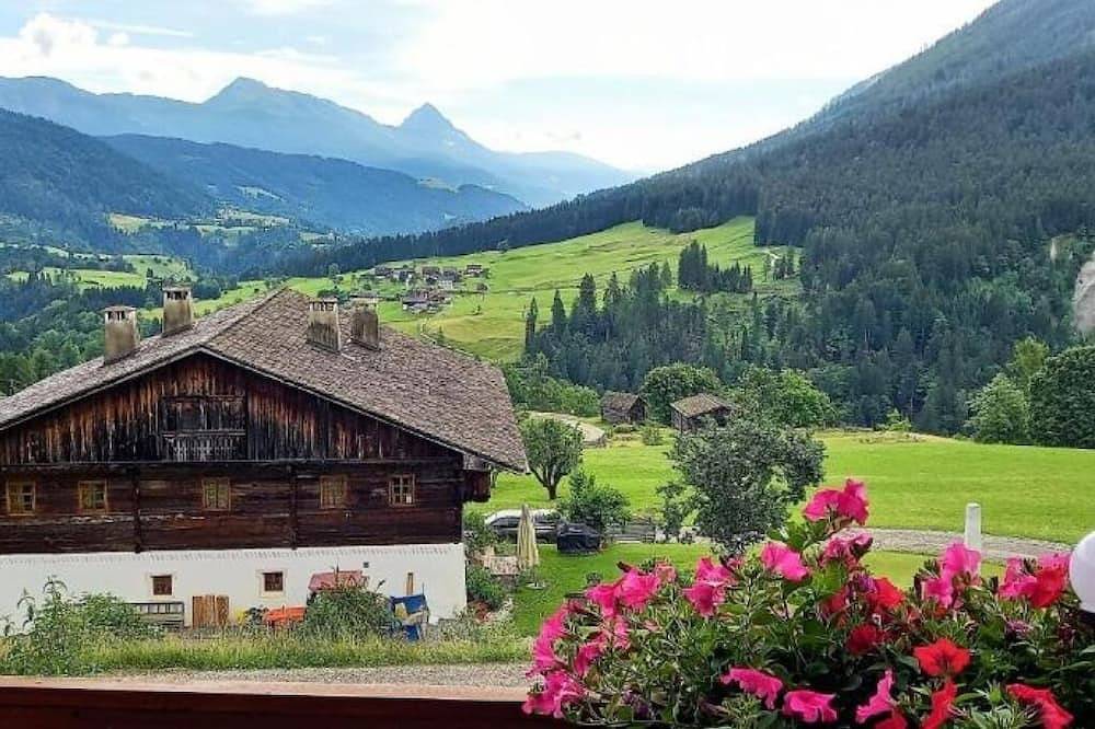 Ganze Wohnung, Haus Stabentheiner : Doppelzimmer mit Bergblick in Lesachtal, Bezirk Hermagor