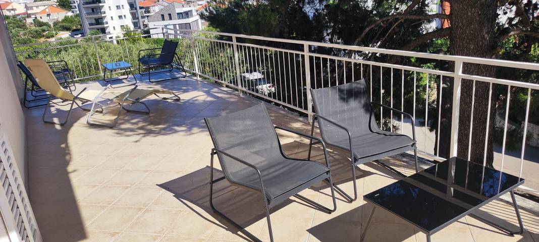Ferienwohnung für 3 Personen, mit Balkon/Terrasse in Primosten - 2