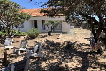 Cottage pour 14 personnes, avec jardin et terrasse, animaux acceptés dans Plage des Dunes (Bretignolles-sur-Mer)
