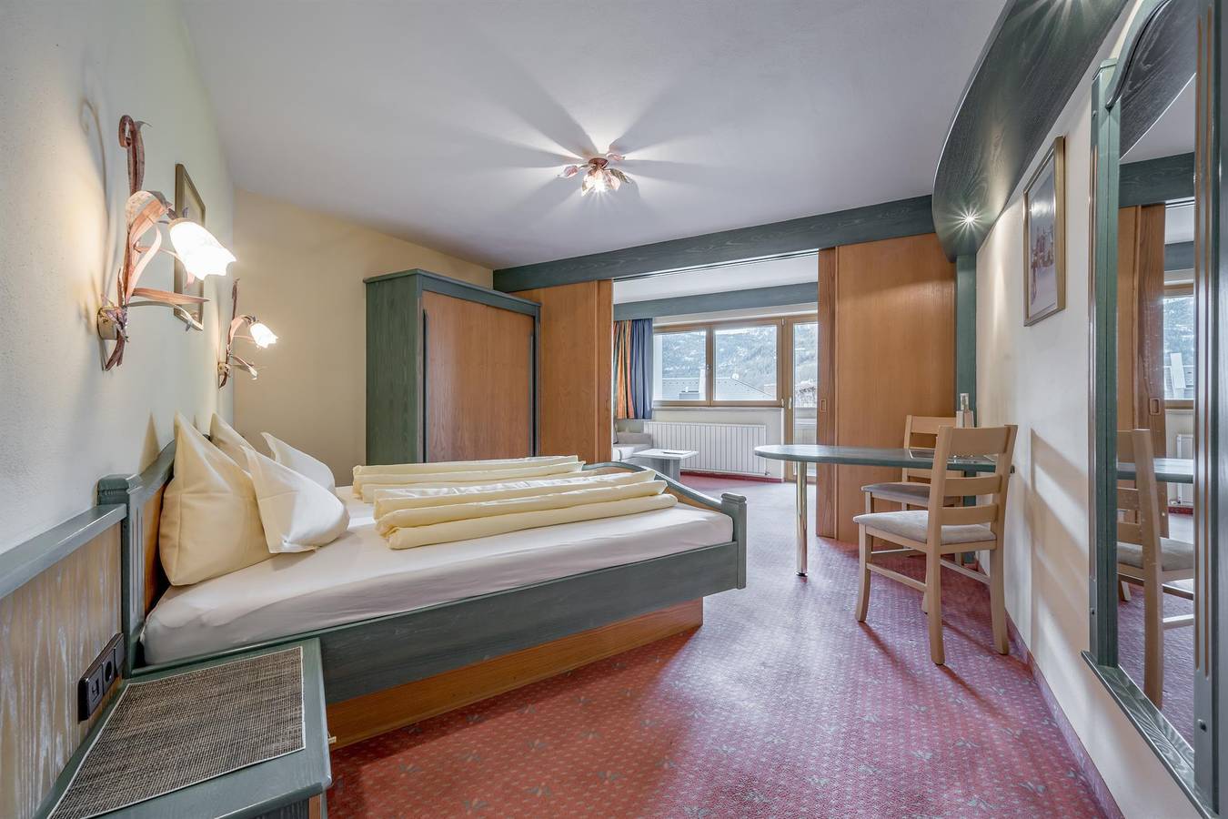 Hotelsuite "Tamara" 2-4 Personen, Frühstück in Sölden, Ötztal