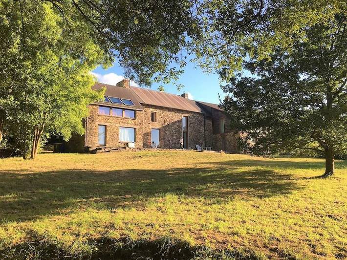 Location de vacances pour 10 personnes, avec jardin à Bains-sur-Oust - 2