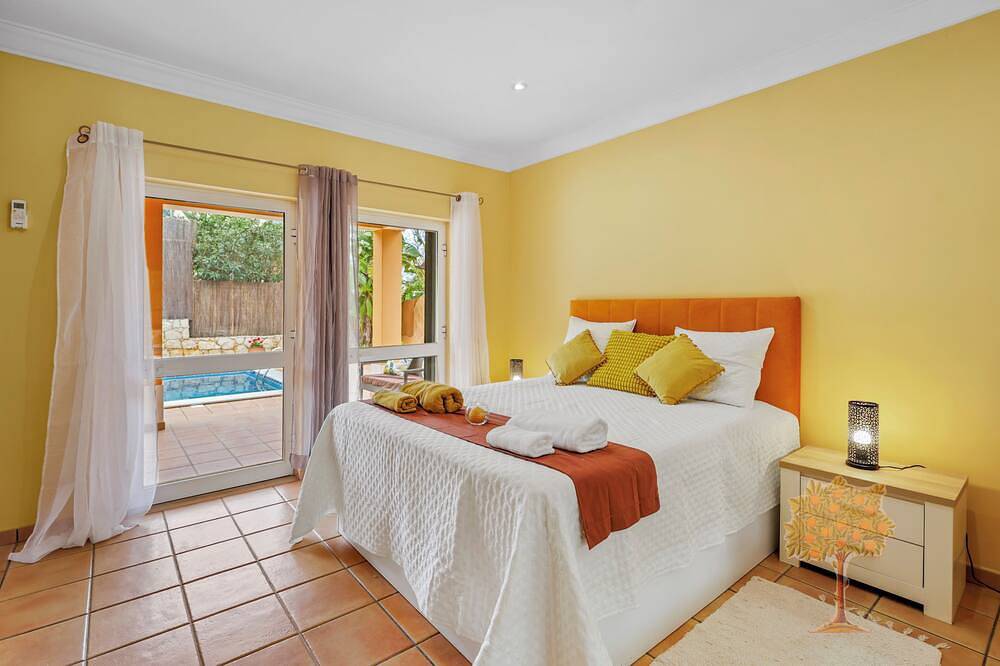\"Orange Tree Villa Alvor - South - Facing Family Villa with Private Poll\" in Montes de Alvor, Alvor