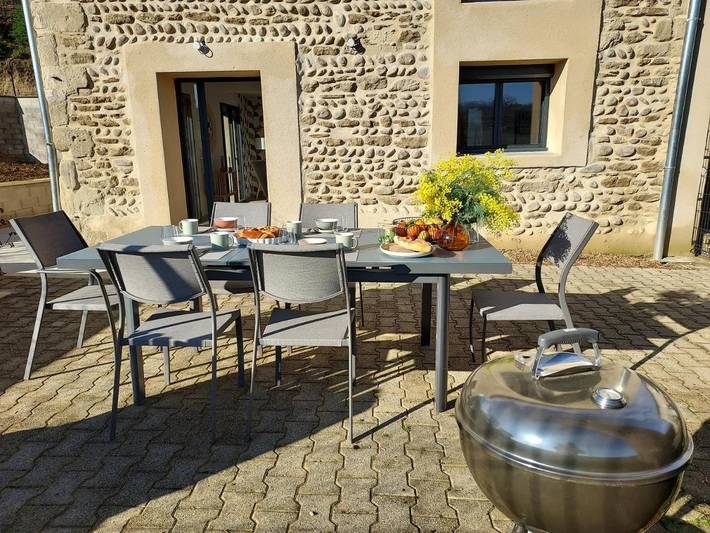 Location de vacances pour 6 personnes, avec jardin et vue à Génissieux - 2