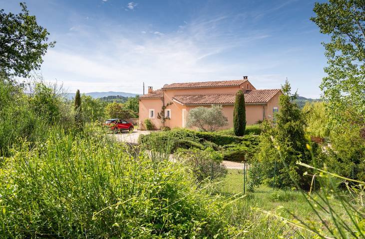 Gîte pour 12 personnes, avec piscine ainsi que jardin et terrasse à Villars - 3