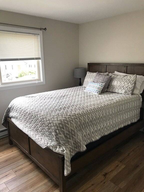 Ganze Wohnung, White Mountains townhome walk to Pemi River and downtown, 1 mile to Lincoln! in Woodstock (NH), Franconia Notch