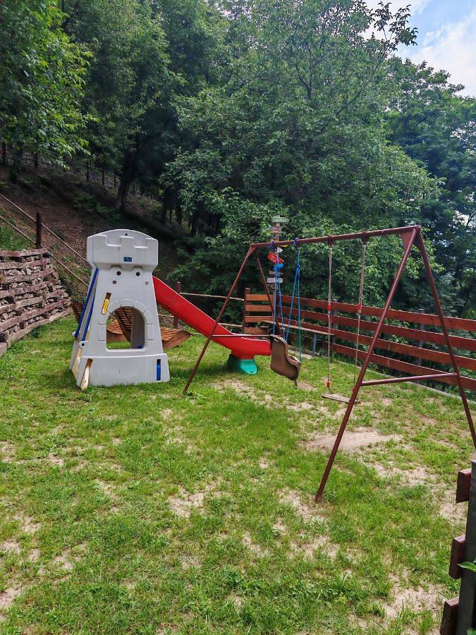 Location de vacances pour 5 personnes, avec Terrasse ainsi que Jardin et Vue à Capo di Ponte - 2