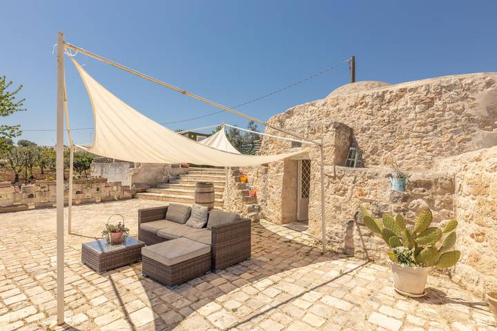 Trullo für 5 Personen, mit Balkon/Terrasse in Ostuni - 2