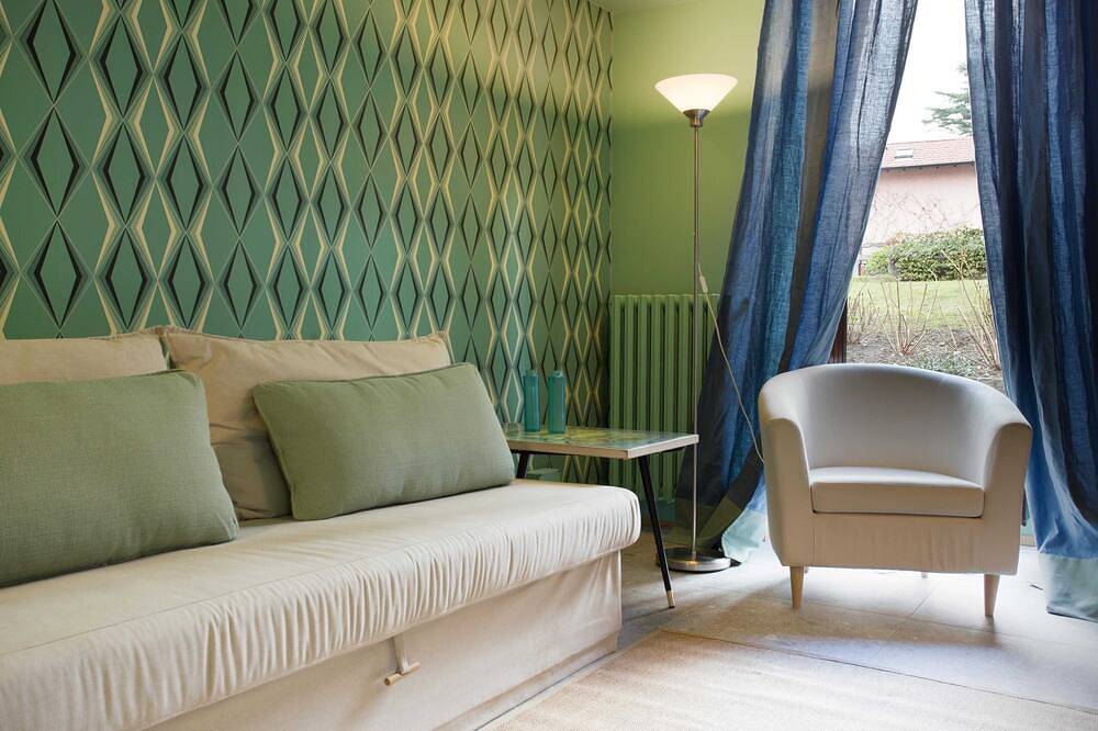 Hel lejlighed, Suite \"Tinca\" at 2 steps from the lake with private dehor, lounge bar and swimming pool in Riva (Faggeto Lario), Faggeto Lario