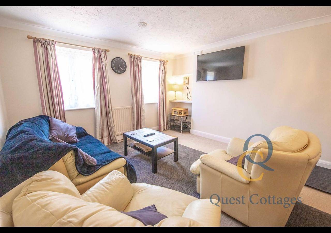 Two-Bedroom House in Tenterden, Ashford region