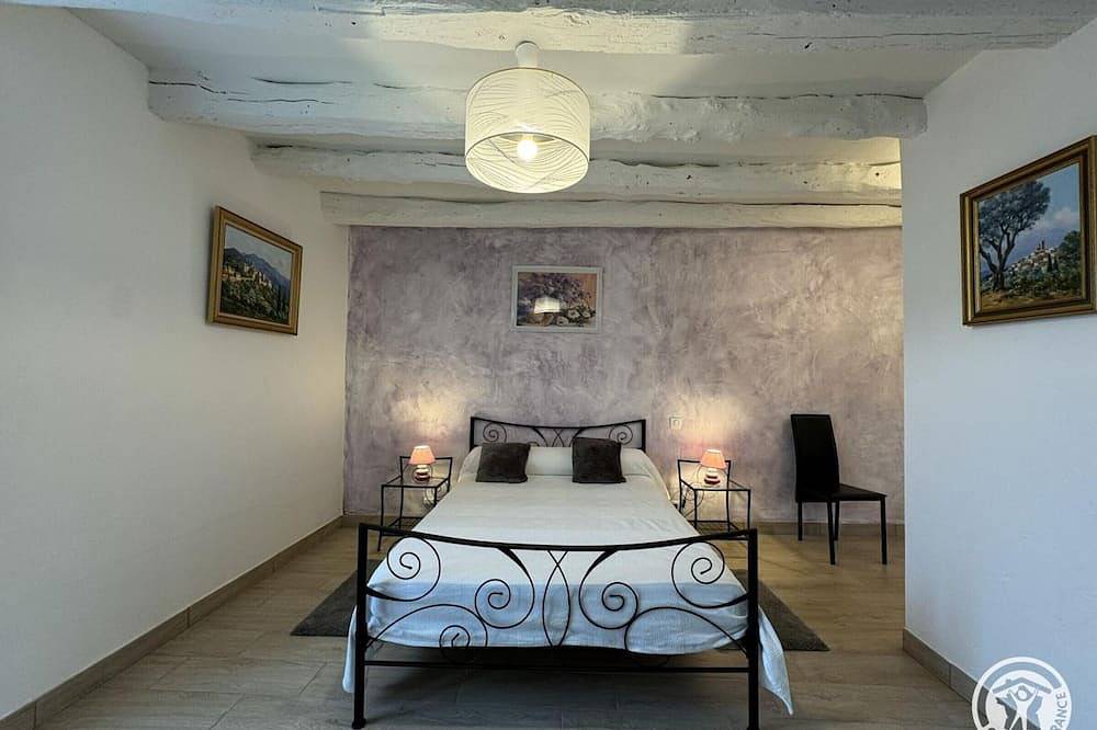 Charmantes Steinhaus für 4 mit Wlan und Parkplatz im Schwarzen Périgord in Rouffignac-Saint-Cernin-de-Reilhac, Périgord Noir