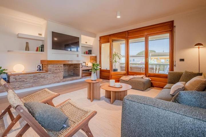 Casa rural para 6 personas, con Balcón y Terraza además de Jardín y Piscina en Montrás - 3