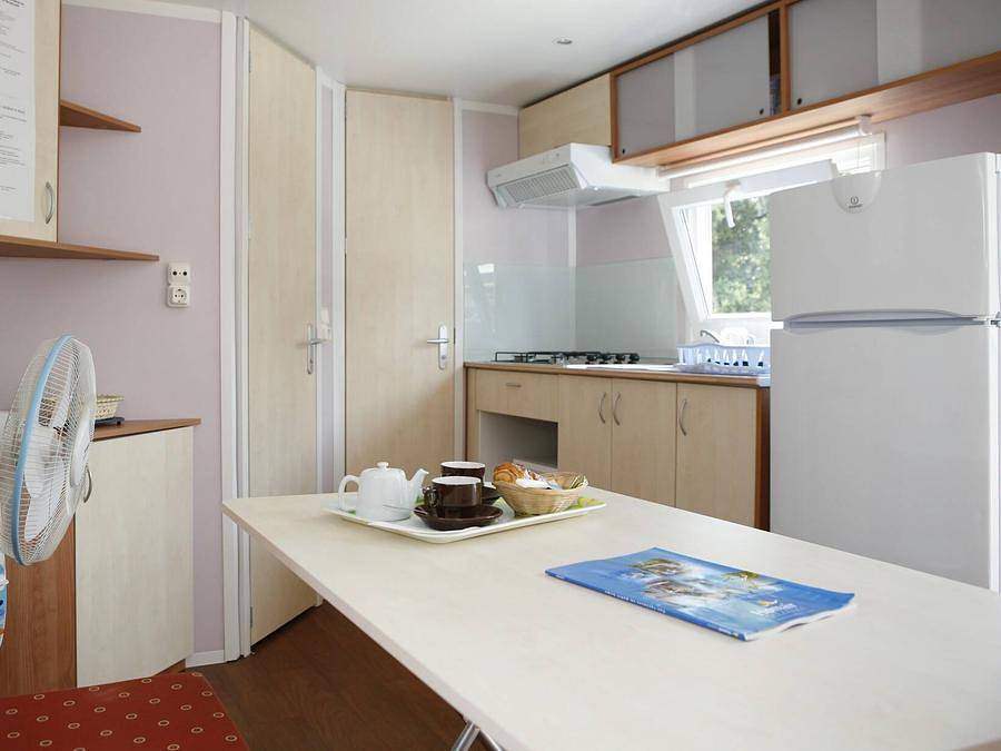 Camping Marina d'Erba Rossa - Mobilheim 6 personen - Classic | 2 Zi. | 4/6 Pers. | Erhöhte Terrasse | Clim. in Marina d'Oru, Ghisonaccia