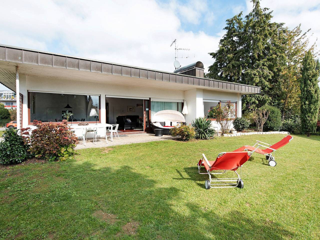 Ganze Ferienwohnung, Bodensee Bungalow - Ferienwohnung Souterrain in Immenstaad, Immenstaad am Bodensee
