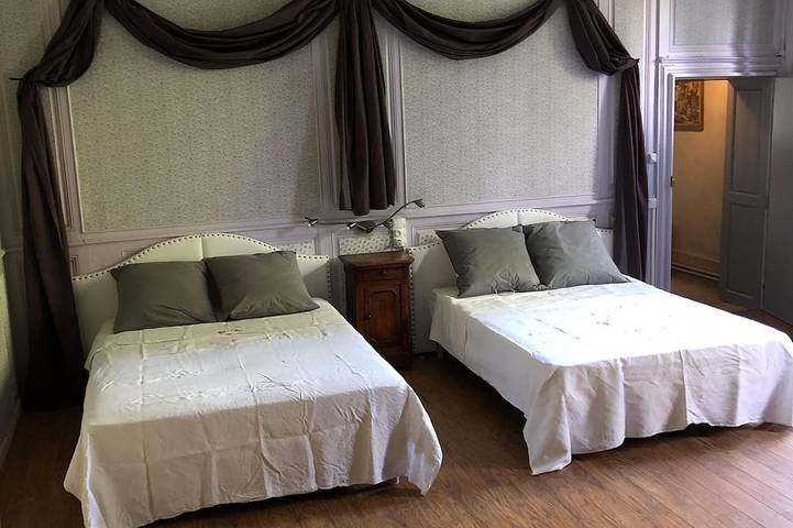 Gîte pour 15 personnes, avec jardin à Saint-Just-le-Martel - 4