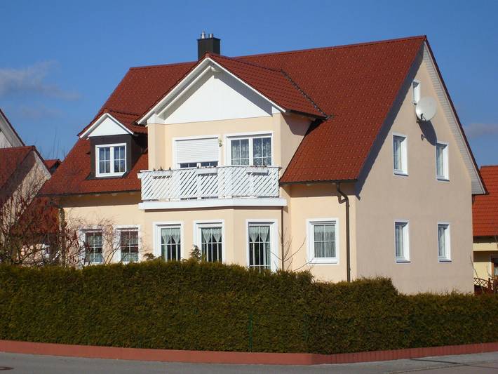 Ferienwohnung für 4 Personen, mit Balkon/Terrasse und Garten in Maxhütte-Haidhof