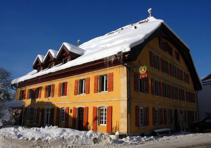 Hôtel pour 2 personnes, avec vue et jardin dans Couvet