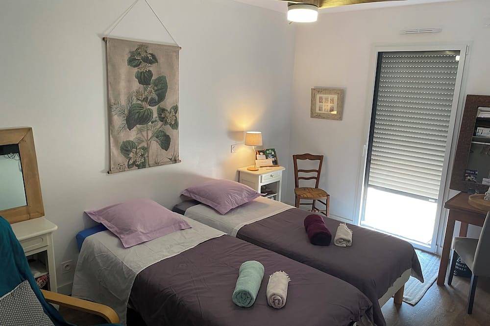 Chambre cocooning animaux accepté in Montauban-de-Bretagne, Région de Rennes