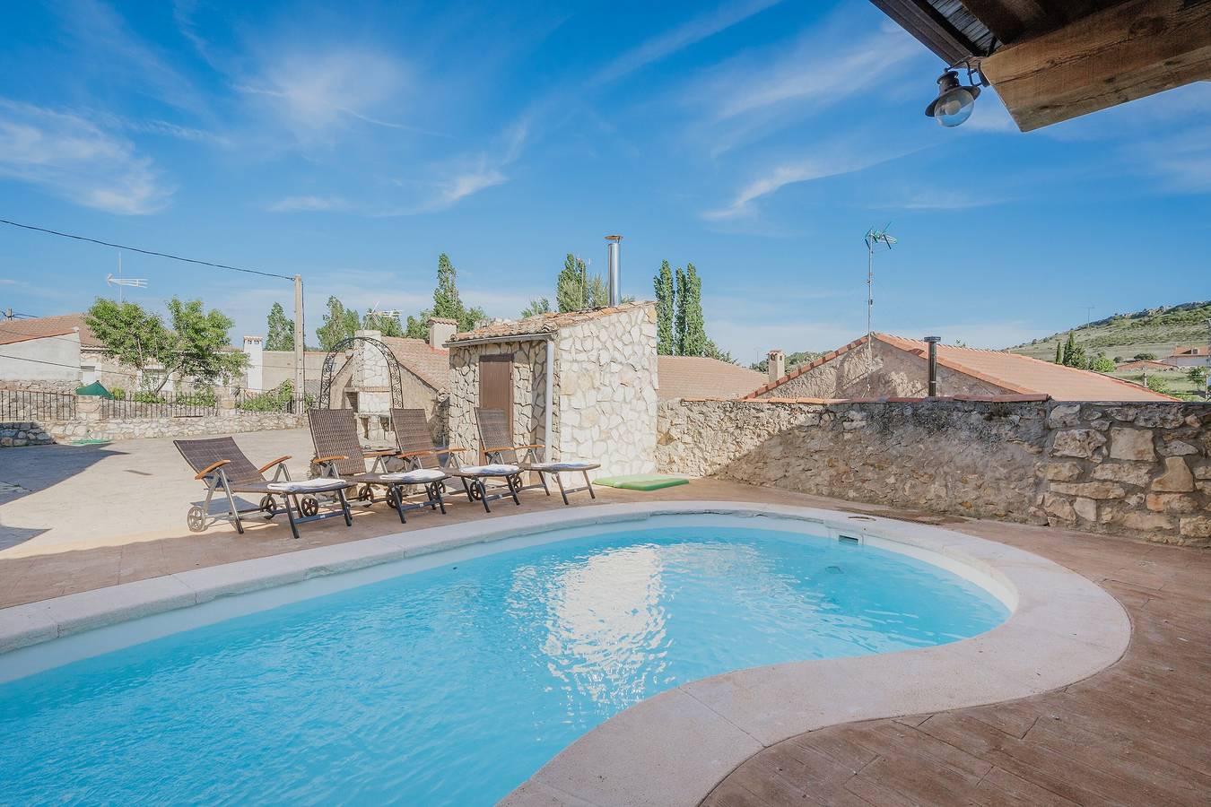 Casa Rural Con Piscina para 14 Personas en Castro de Fuentidueña, Castilla y León
