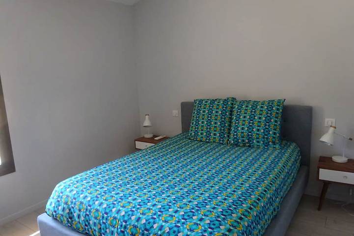 Location de vacances pour 16 personnes, avec terrasse et jardin à Puyméras - 3