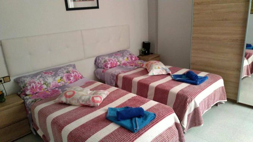 Apartamento de vacaciones para 6 personas, con vistas y terraza - 1