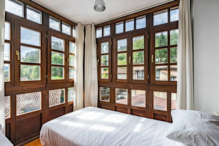 Apartamento entero, Apartamento 'Florenta G3' con vistas a la montaña, jardín compartido y Wi-Fi in Cangas de Onís, Costa Verde