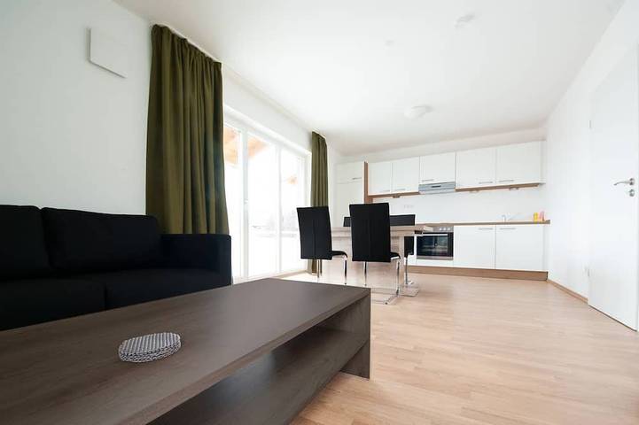 5 große Appartements, für je maximal 4 Personen in idyllischer Lage bei München in Wolfersdorf, Hopfenland Hallertau