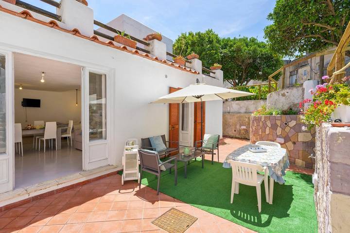 Ferienhaus 'Casa Gio e Angy' mit Meerblick, Wlan und Klimaanlage in Forio, Ischia