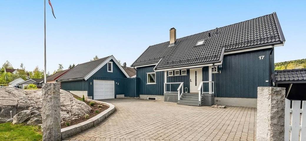 Nettes kleines Zimmer15 Minuten mit dem Auto zum Flughafen Oslo in Nannestad