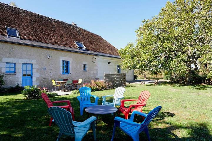 Gîte pour 6 personnes, avec jardin à Tauxigny