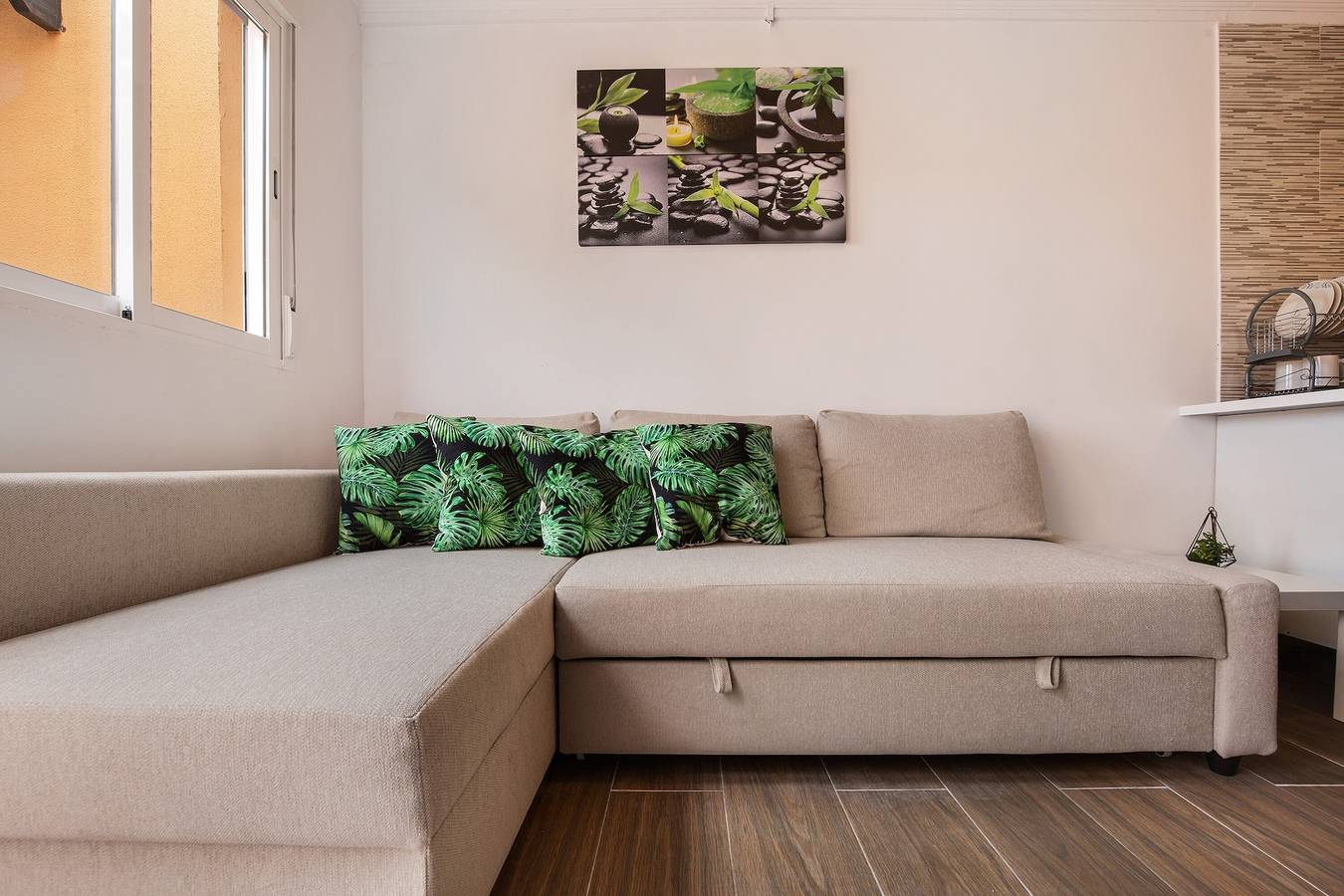 Apartamento entero, Casa de vacaciones Dayely con terraza y Wi-Fi in Tamaragua, La Oliva