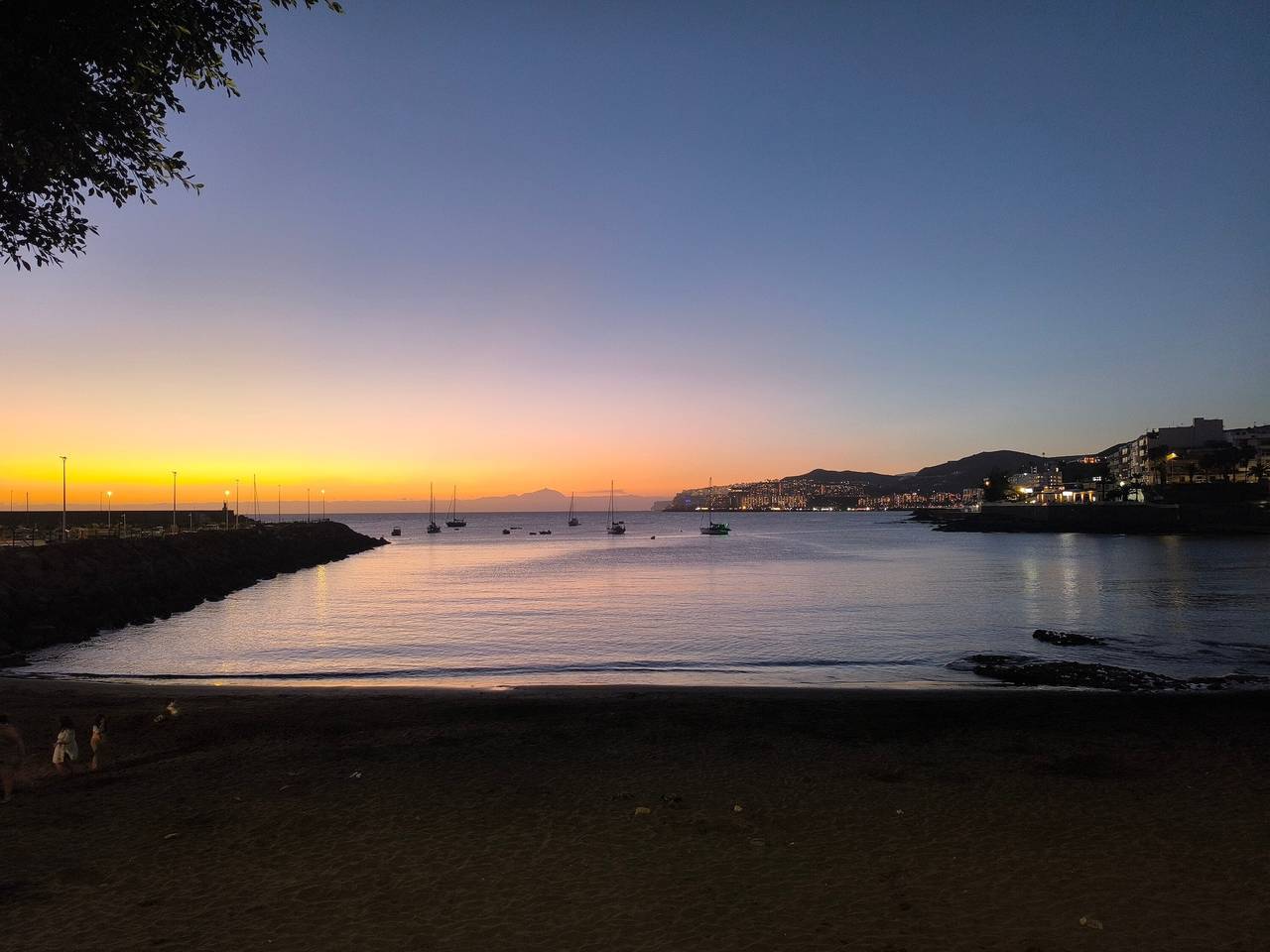 Casa de férias 'Sunset' com vista mar, terraço partilhado e Wi-Fi in Arguineguín, Mogán