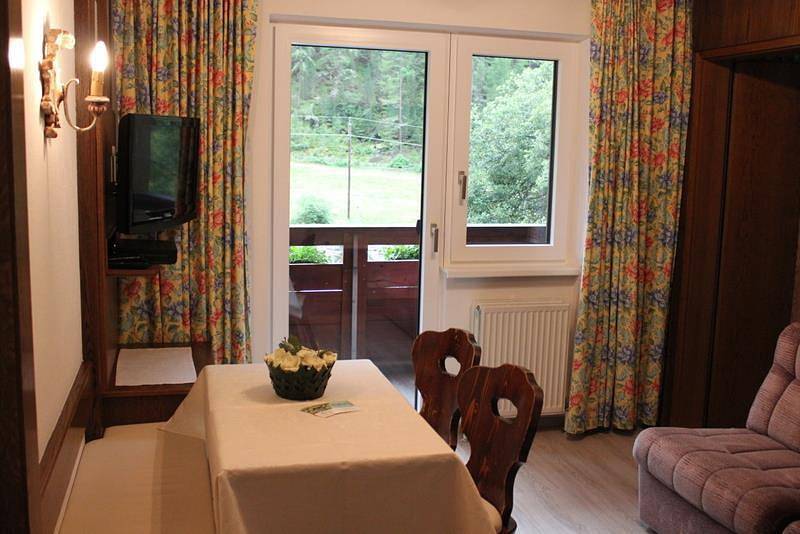 Ganze Ferienwohnung, Appartement "Typ A" in Gries, Längenfeld