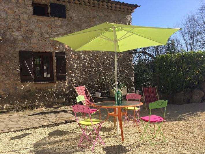 Location de vacances pour 6 personnes, avec terrasse et piscine à Saint-Jeannet - 3
