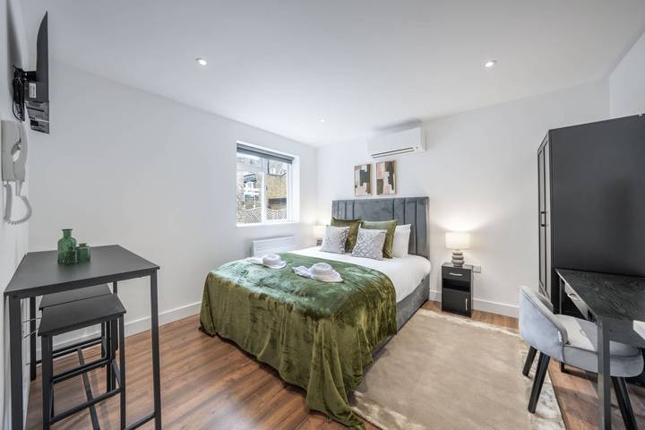 Vacation rental for 3 people in Knightsbridge