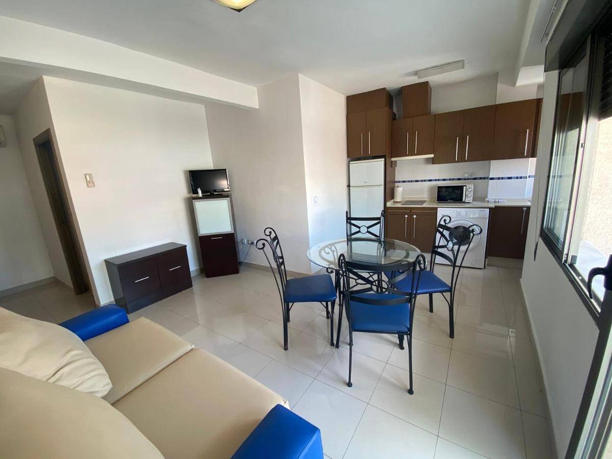 Apartamentos Esjovial in Los Alcázares, Costa Cálida