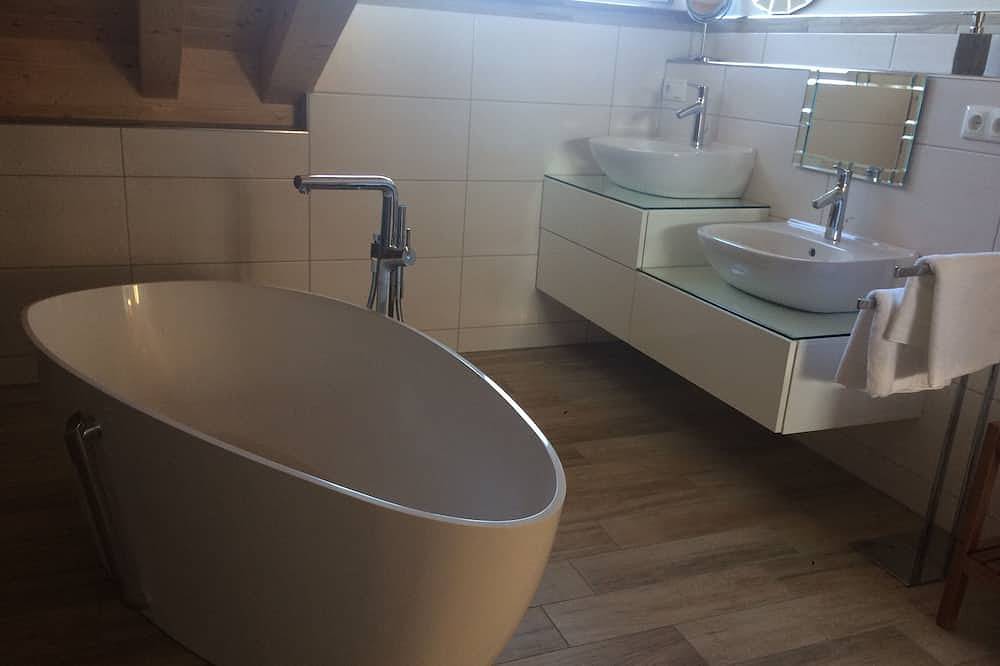 Ganze Wohnung, Erholsamen Urlaub mit der \"Königscard\"und atemberaubenden Ausblick auf die Alpen in Seeg, Bayerisch Schwaben