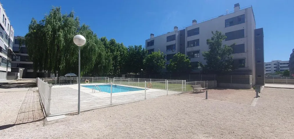 Ferienwohnung für 4 Personen, mit Kinderpool und Pool sowie Garten - 1